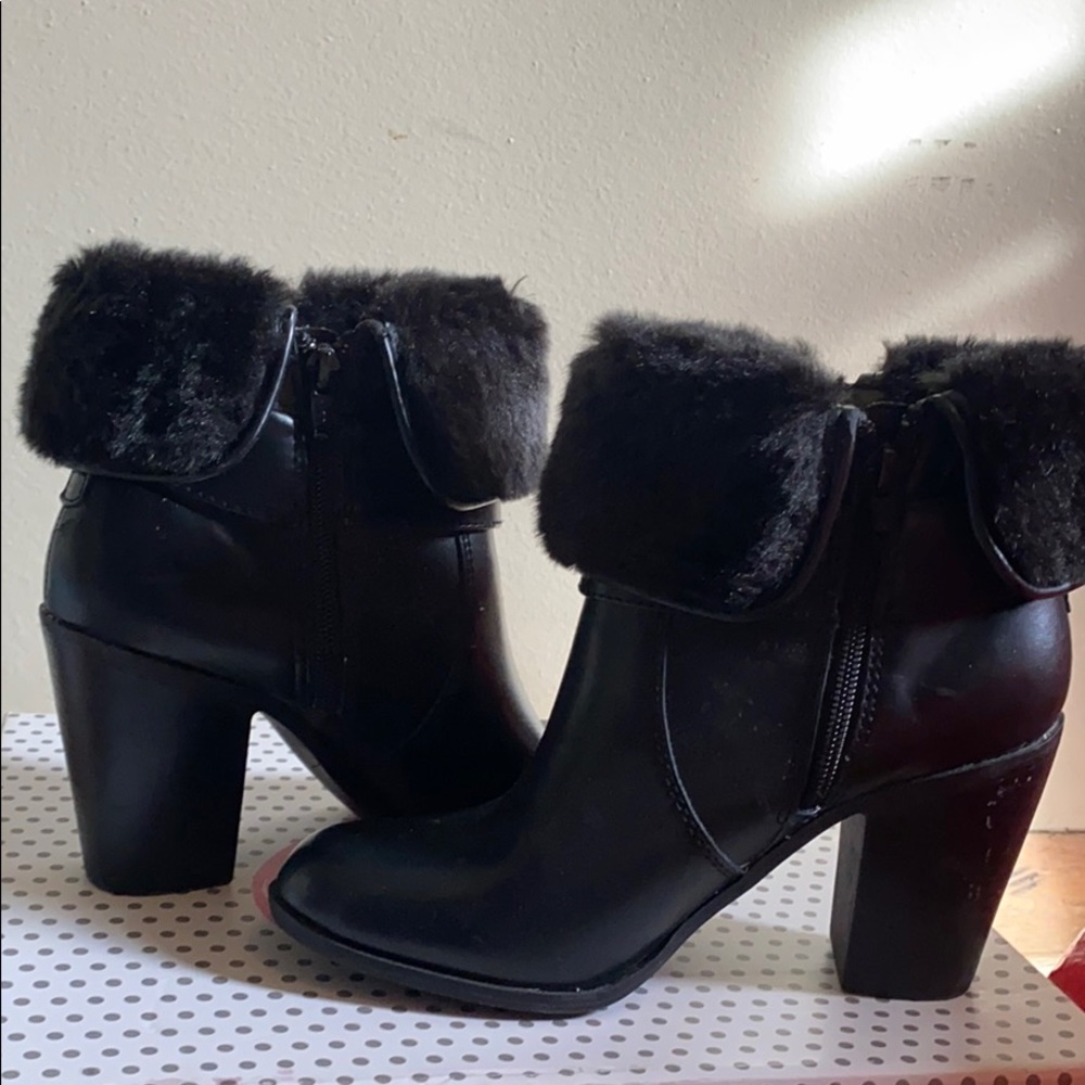 Boots - Picture 3 of 3
